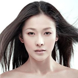 邓紫衣的英文名